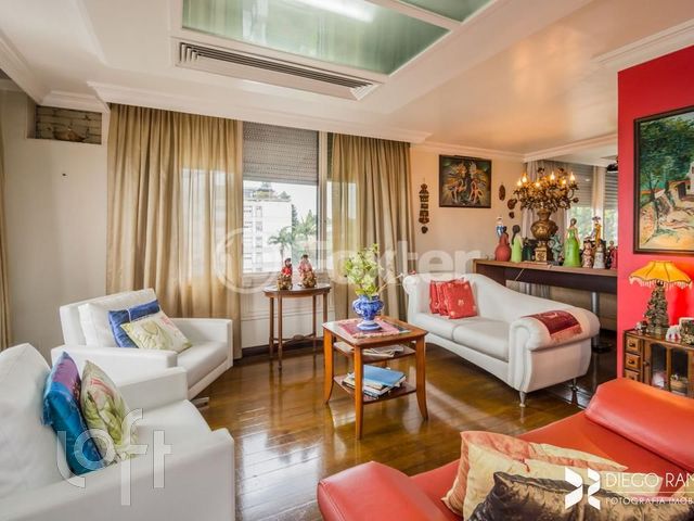 Apartamento com 368m², 3 dormitórios, 2 suítes, 4 vagas, Auxiliadora em Porto Alegre