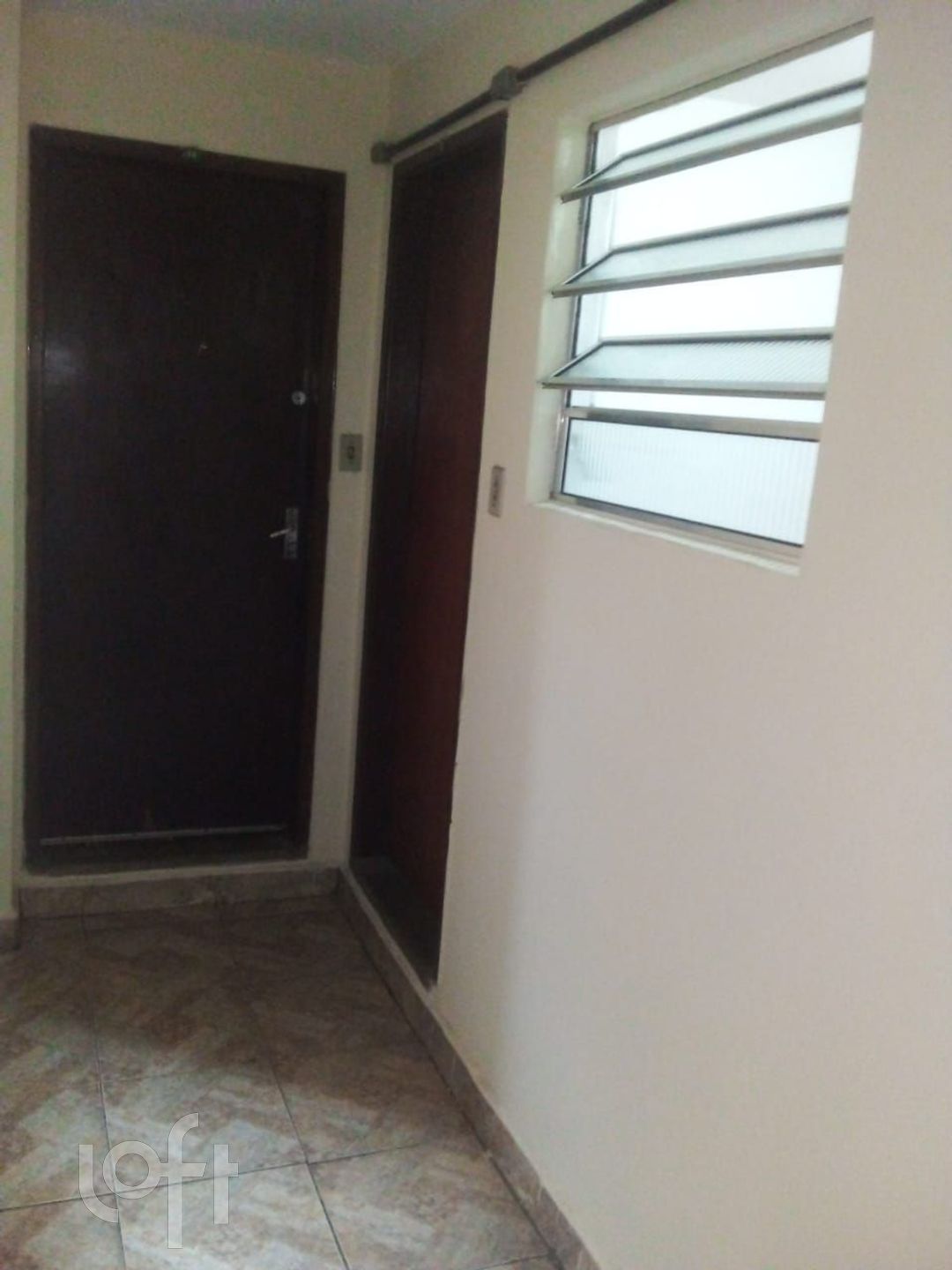 Apartamento à venda com 1 quarto, 37m² - Foto 2