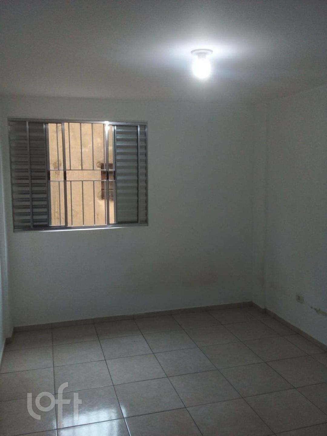 Apartamento à venda com 1 quarto, 37m² - Foto 1