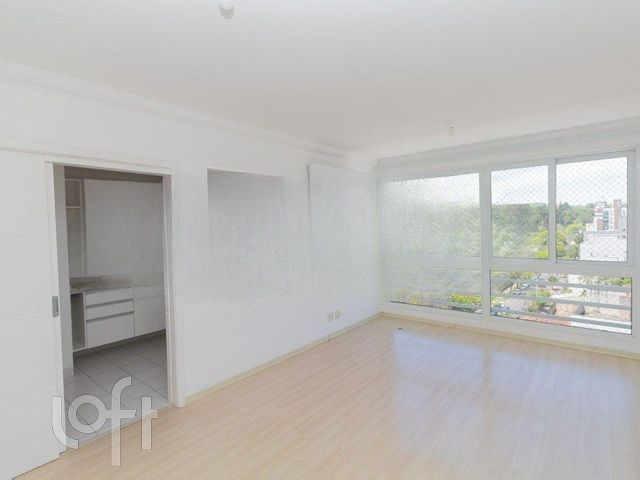 Apartamento com 65m², 2 dormitórios, 1 suíte, 1 vaga, Jardim Botânico em Porto Alegre
