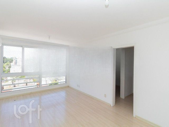 Apartamento com 65m², 2 dormitórios, 1 suíte, 1 vaga, Jardim Botânico em Porto Alegre