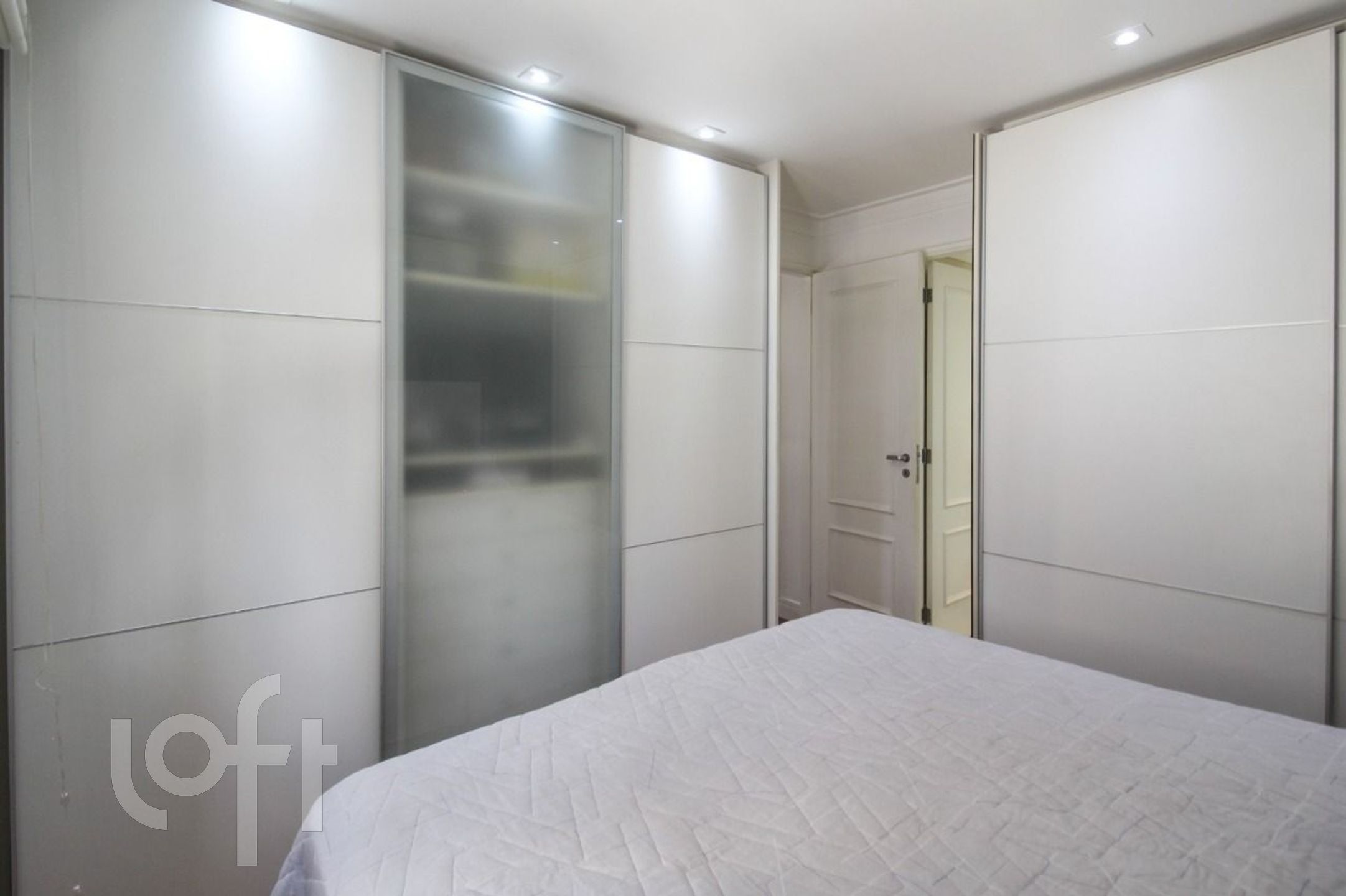 Apartamento à venda com 2 quartos, 60m² - Foto 14