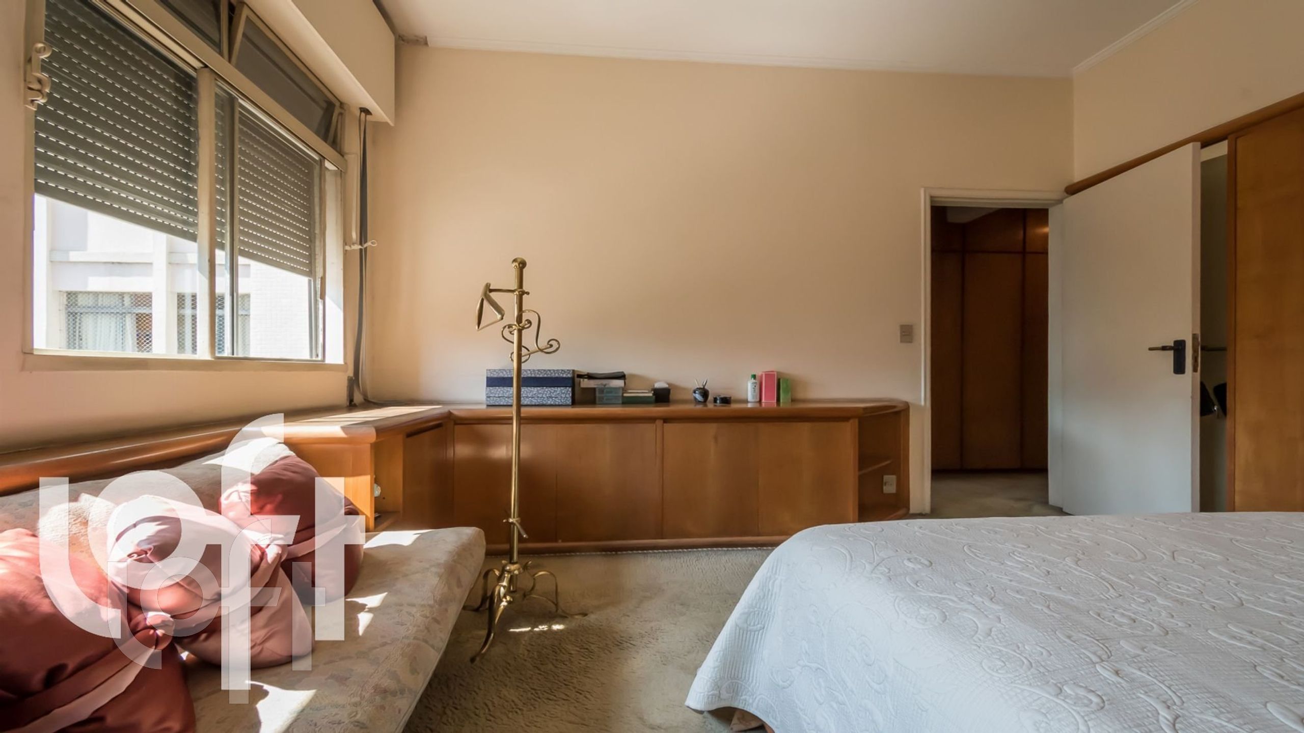 Apartamento à venda com 3 quartos, 266m² - Foto 9