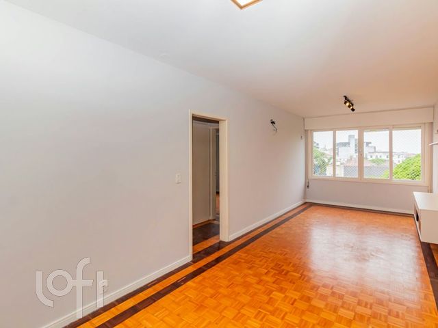 Apartamento com 93m², 2 dormitórios, 2 vagas, São João em Porto Alegre