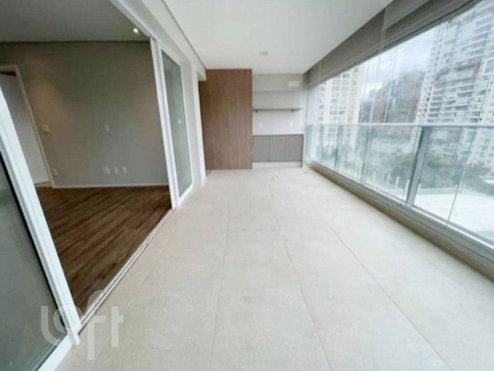 Apartamento à venda com 3 quartos, 130m² - Foto 3