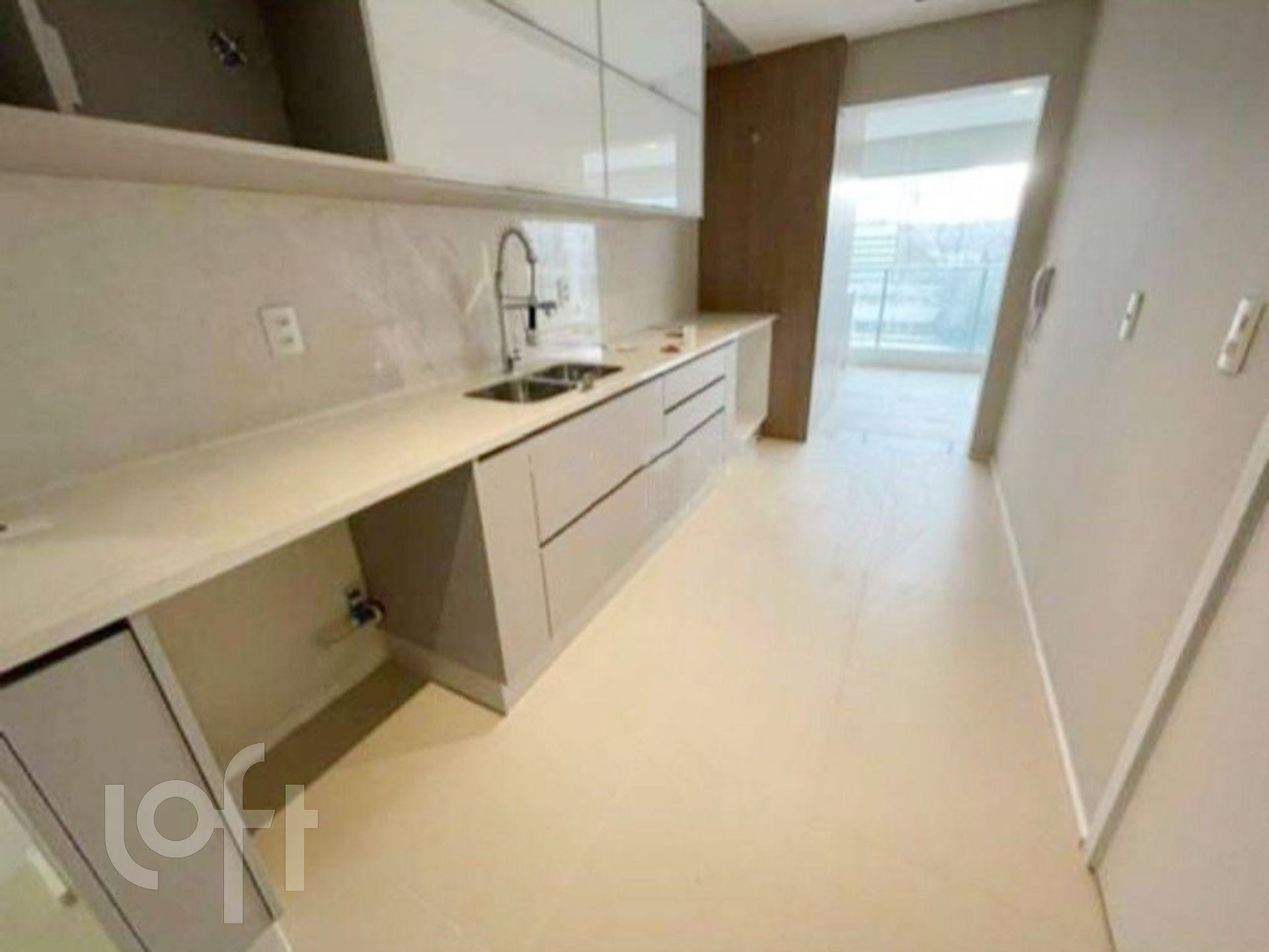 Apartamento à venda com 3 quartos, 130m² - Foto 6