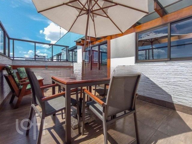 Apartamento com 259m², 3 dormitórios, 1 suíte, 2 vagas, São João em Porto Alegre