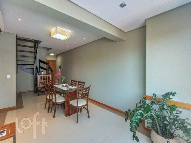 Apartamento com 259m², 3 dormitórios, 1 suíte, 2 vagas, São João em Porto Alegre