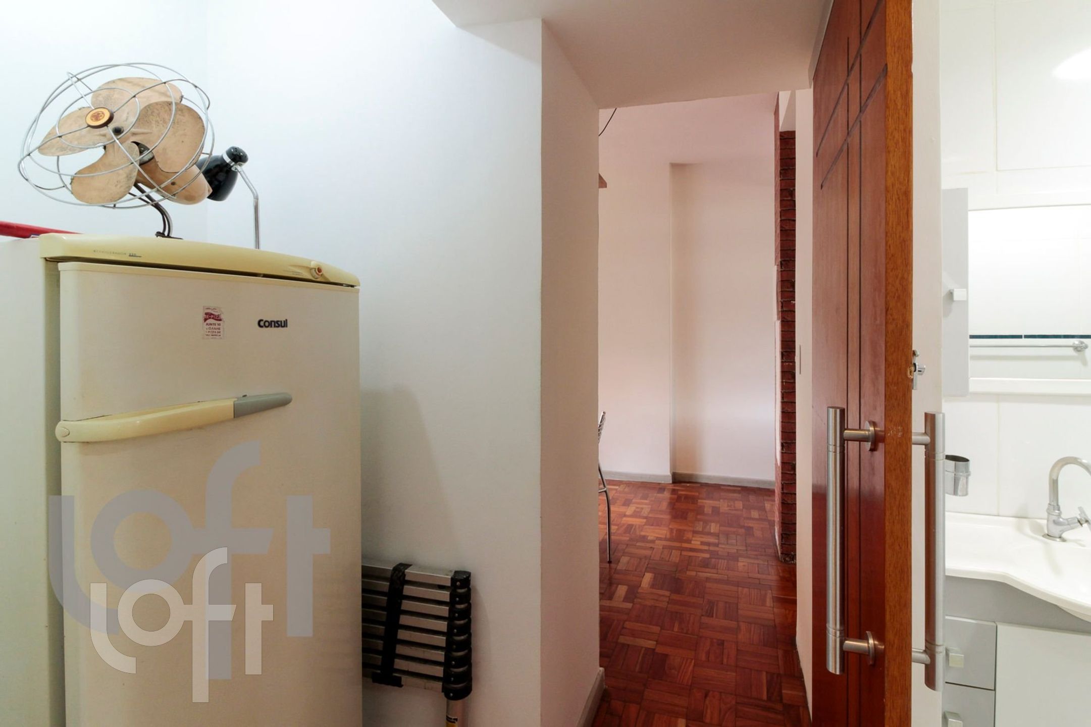 Apartamento à venda com 2 quartos, 77m² - Foto 25