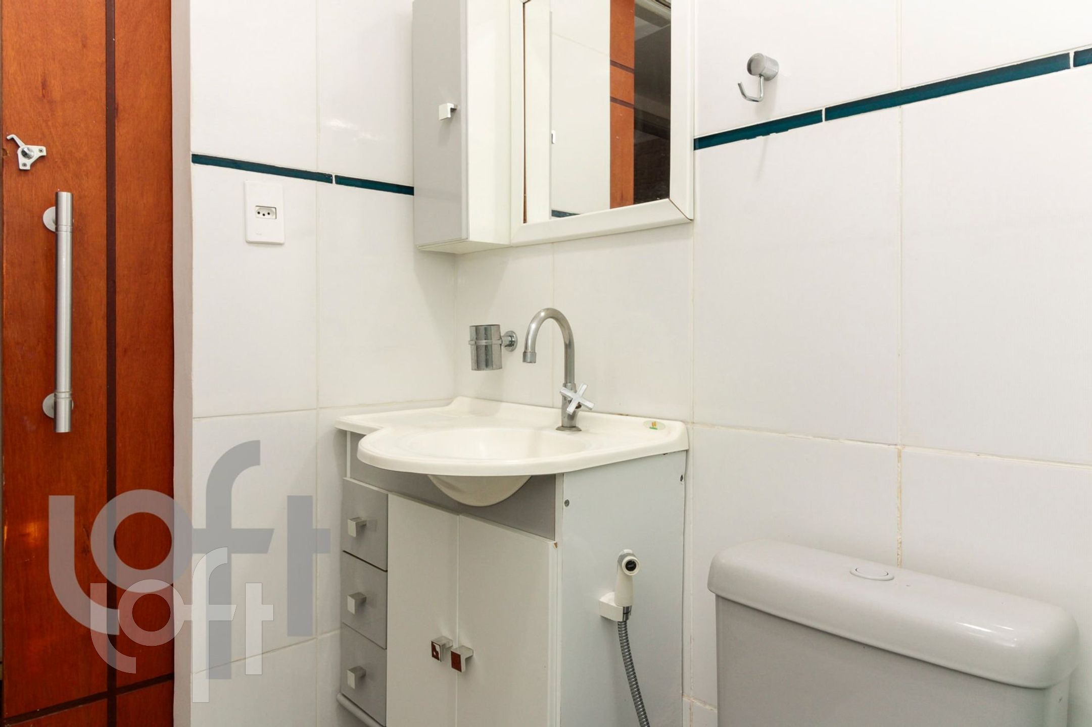 Apartamento à venda com 2 quartos, 77m² - Foto 3