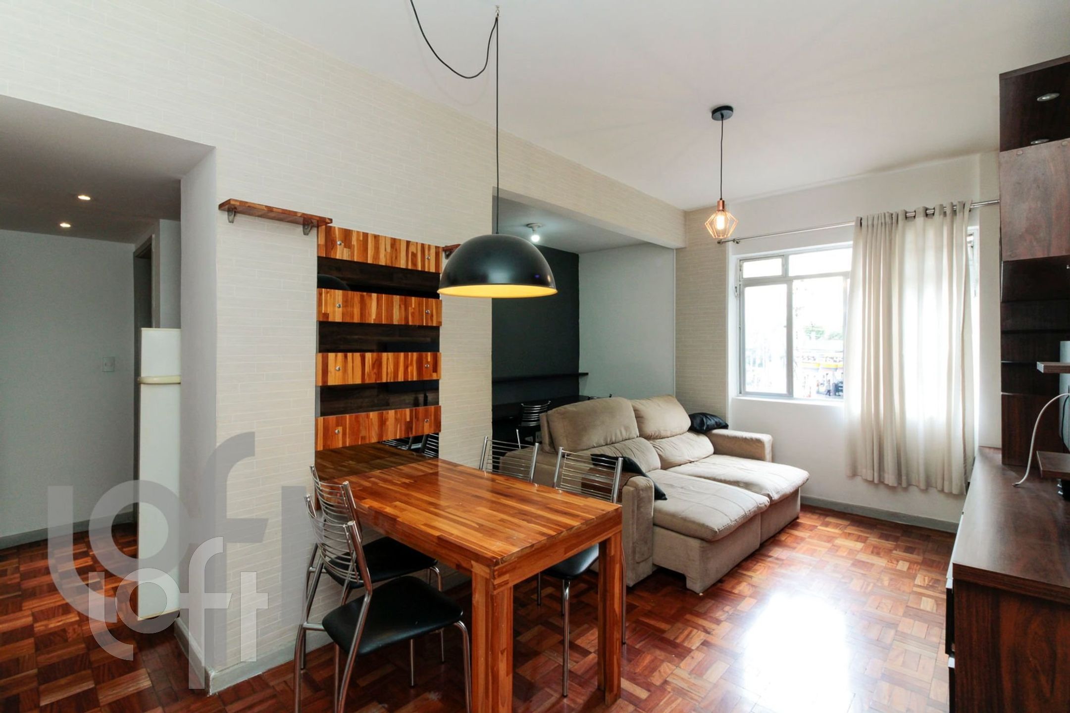 Apartamento à venda com 2 quartos, 77m² - Foto 1