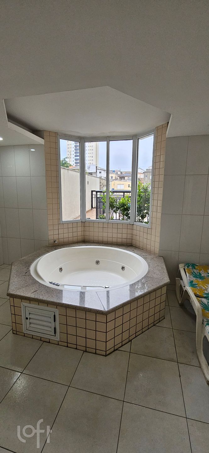 Apartamento à venda com 3 quartos, 80m² - Foto 2