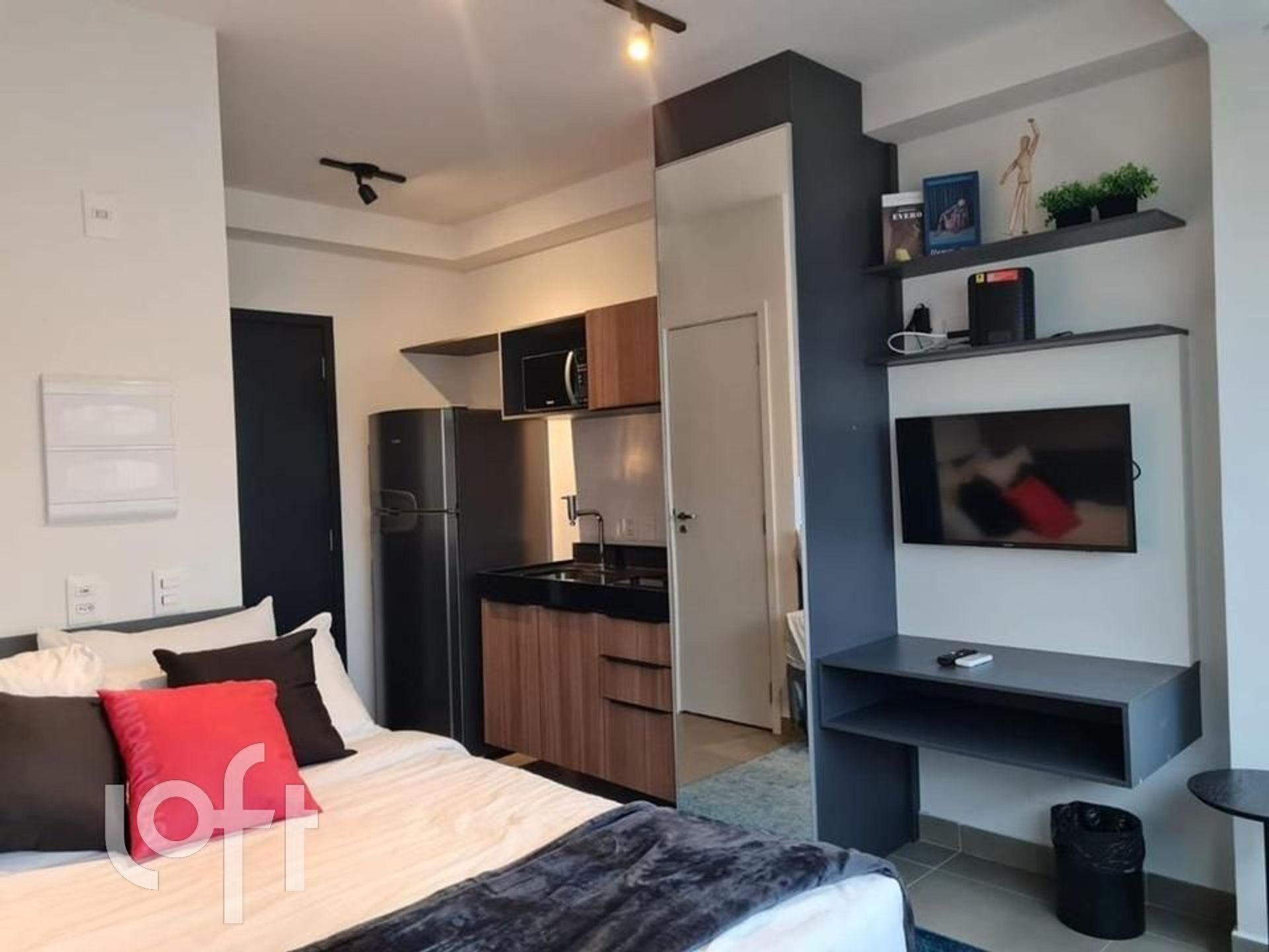 Apartamento à venda com 1 quarto, 18m² - Foto 2