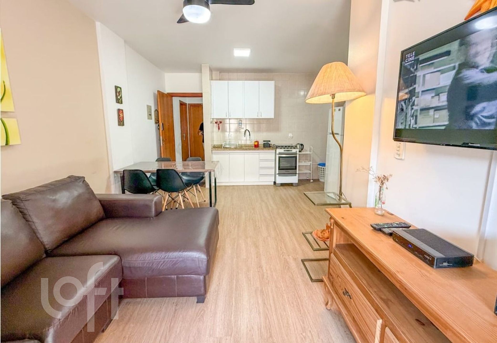 Brognoli Vende : Apartamento de 02 dormitorios 01 vaga de garagem coberta