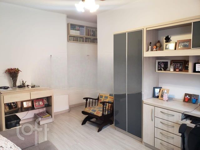 Apartamento com 58m², 2 dormitórios, Santana em Porto Alegre