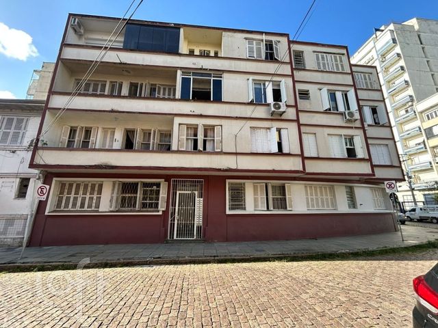 Apartamento com 58m², 2 dormitórios, Santana em Porto Alegre
