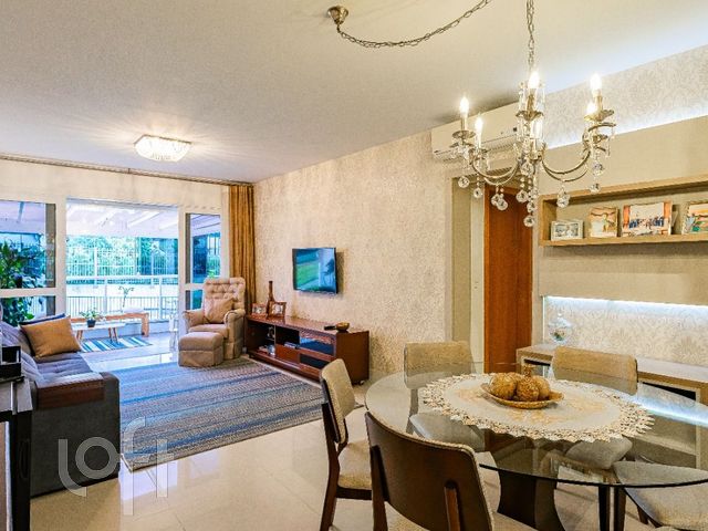 Apartamento com 107m², 3 dormitórios, 1 suíte, 2 vagas, Chácara das Pedras em Porto Alegre