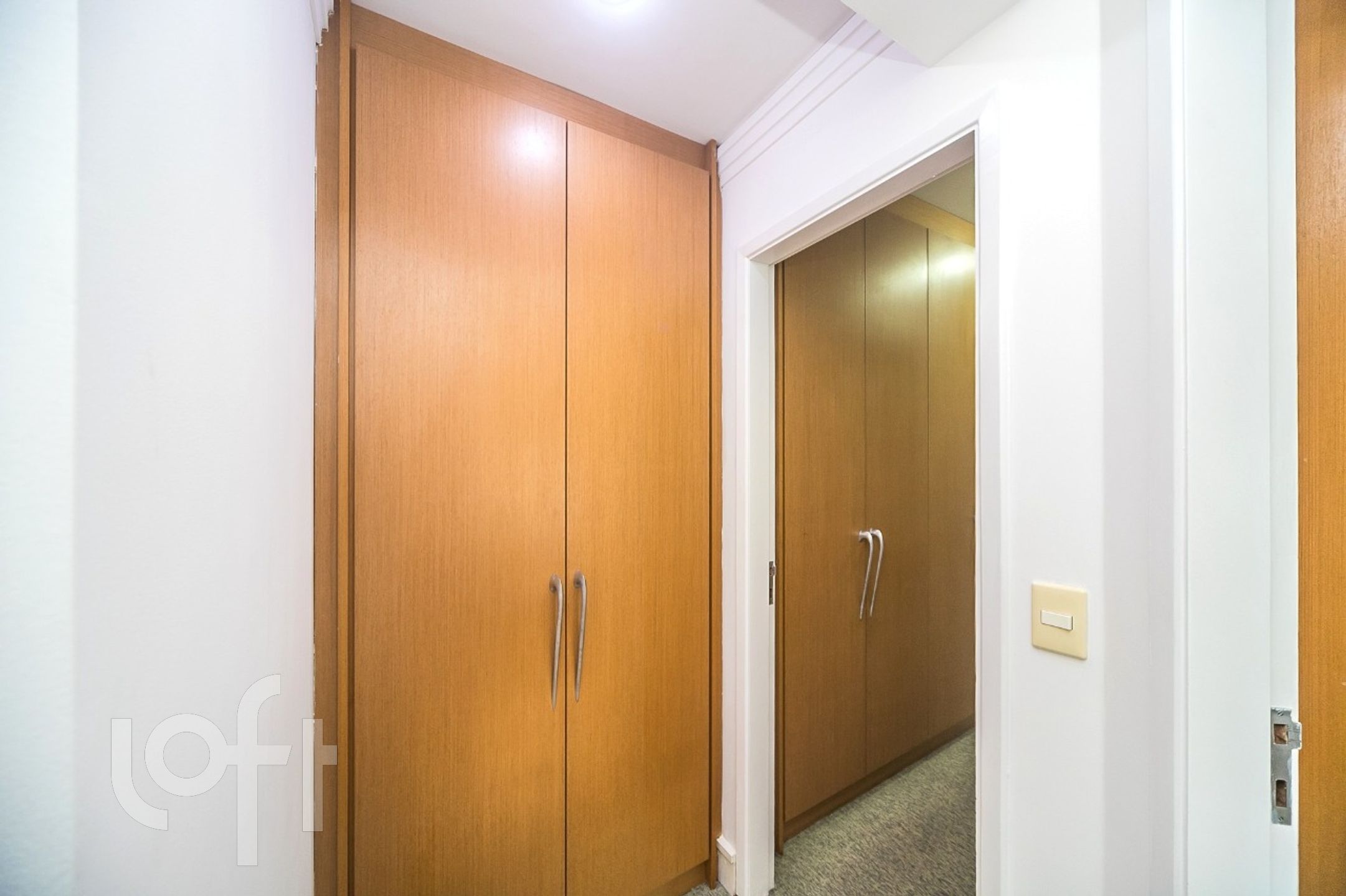 Apartamento à venda com 2 quartos, 80m² - Foto 23