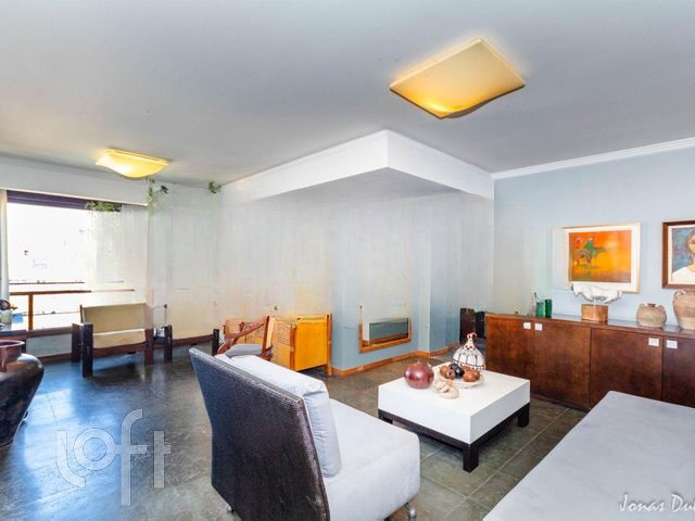 Apartamento com 116m², 3 dormitórios, 1 suíte, 1 vaga, Rio Branco em Porto Alegre