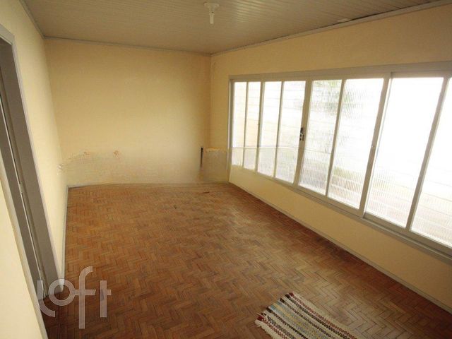 Casa com 250m², 3 dormitórios, 1 suíte, 2 vagas, Cristo Redentor em Porto Alegre