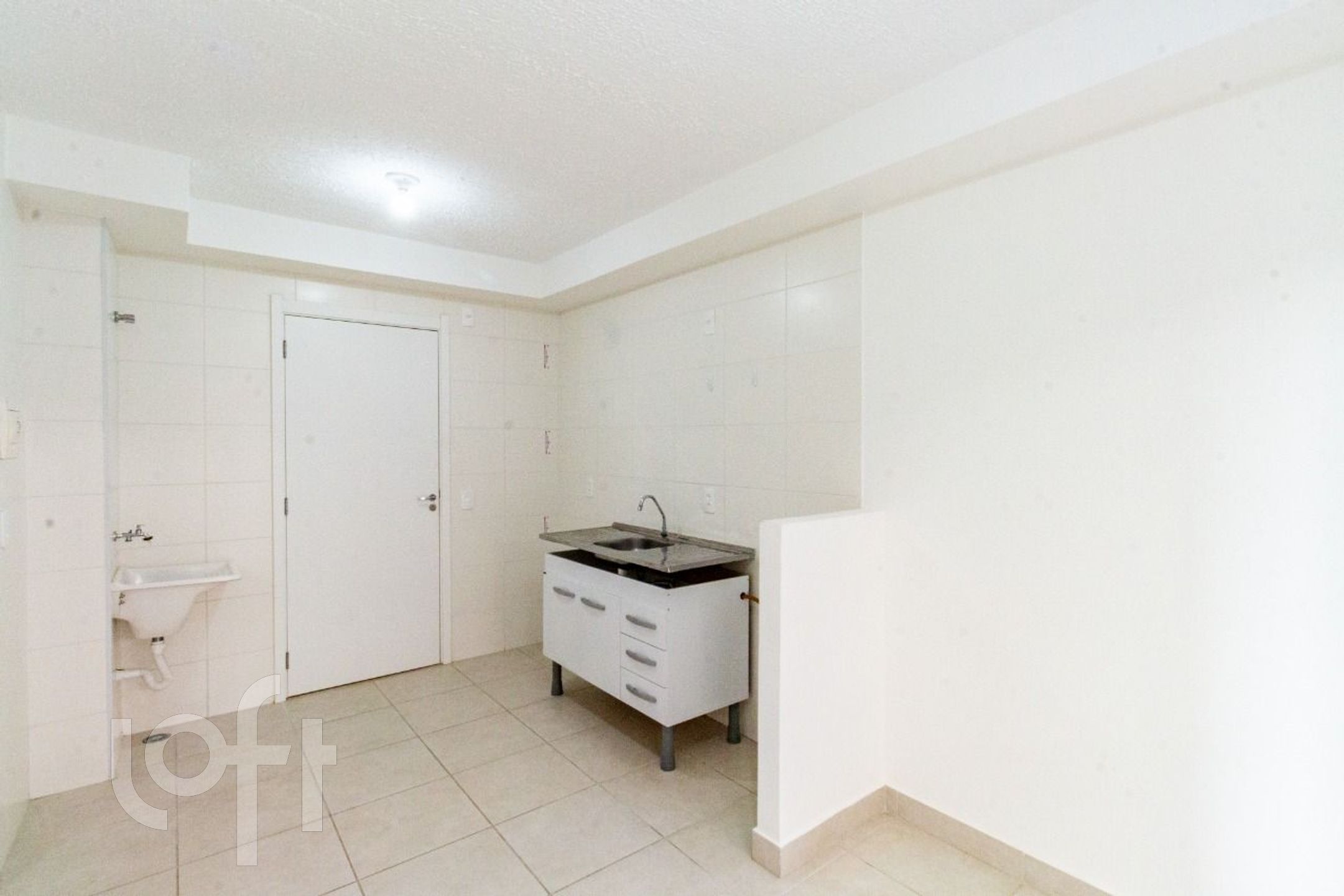 Apartamento à venda com 2 quartos, 34m² - Foto 3