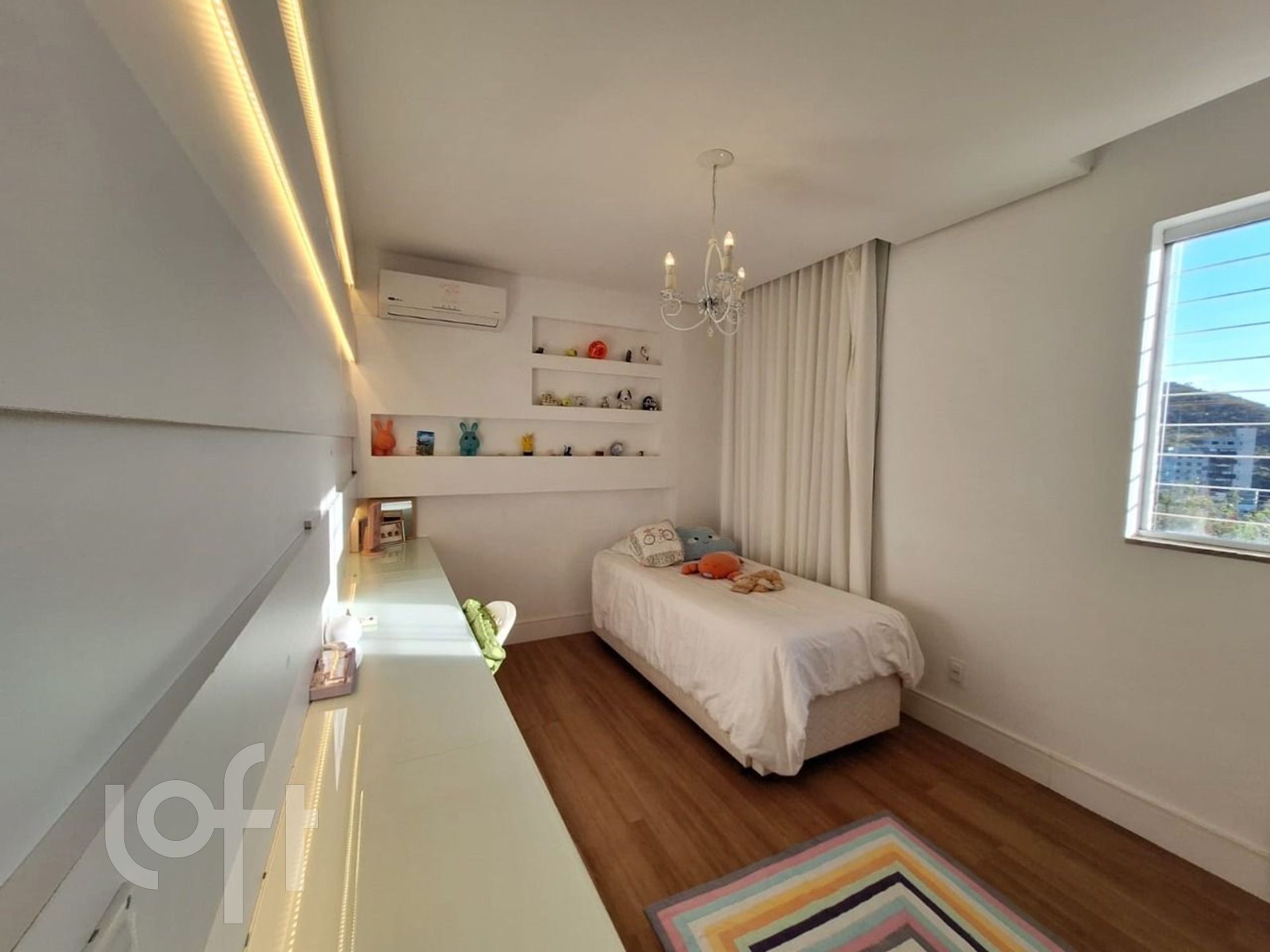 Casa à venda com 4 quartos, 297m² - Foto 15