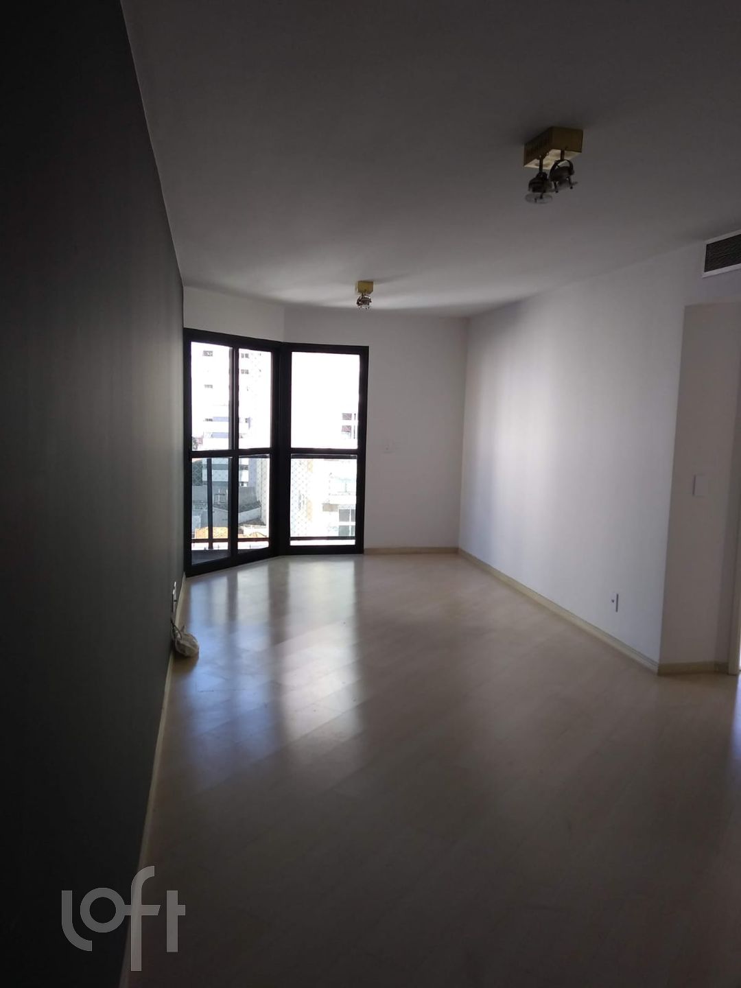 Apartamento à venda com 1 quarto, 52m² - Foto 1