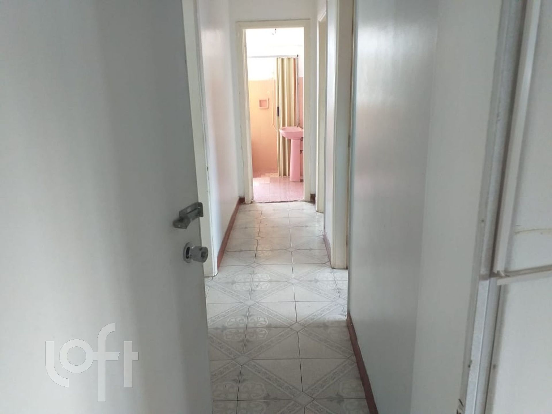 Apartamento à venda com 2 quartos, 76m² - Foto 4