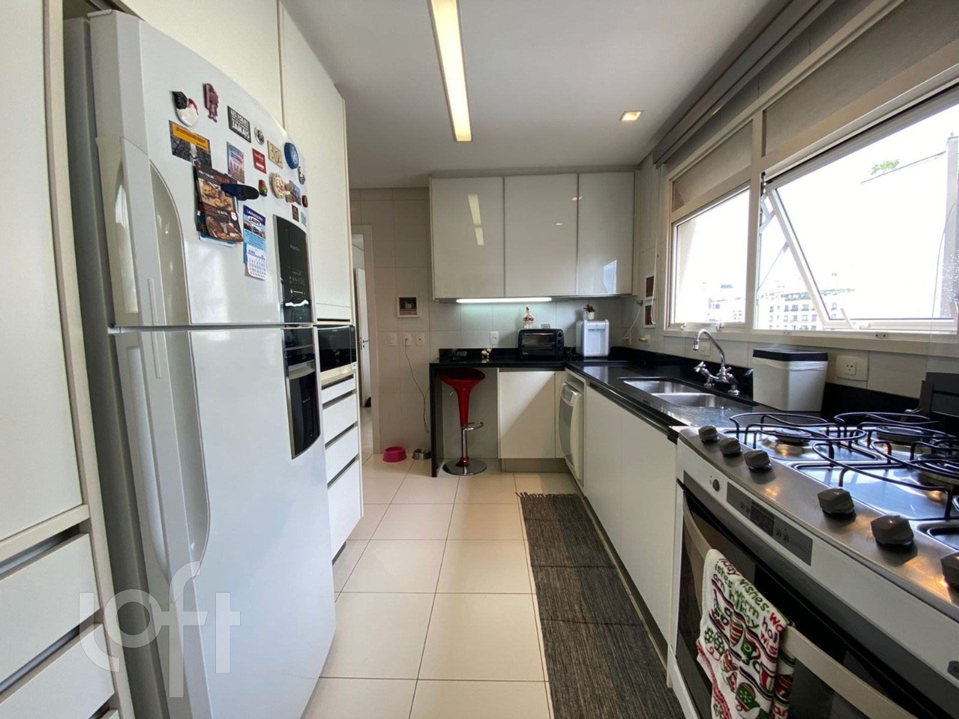 Apartamento à venda com 4 quartos, 340m² - Foto 33