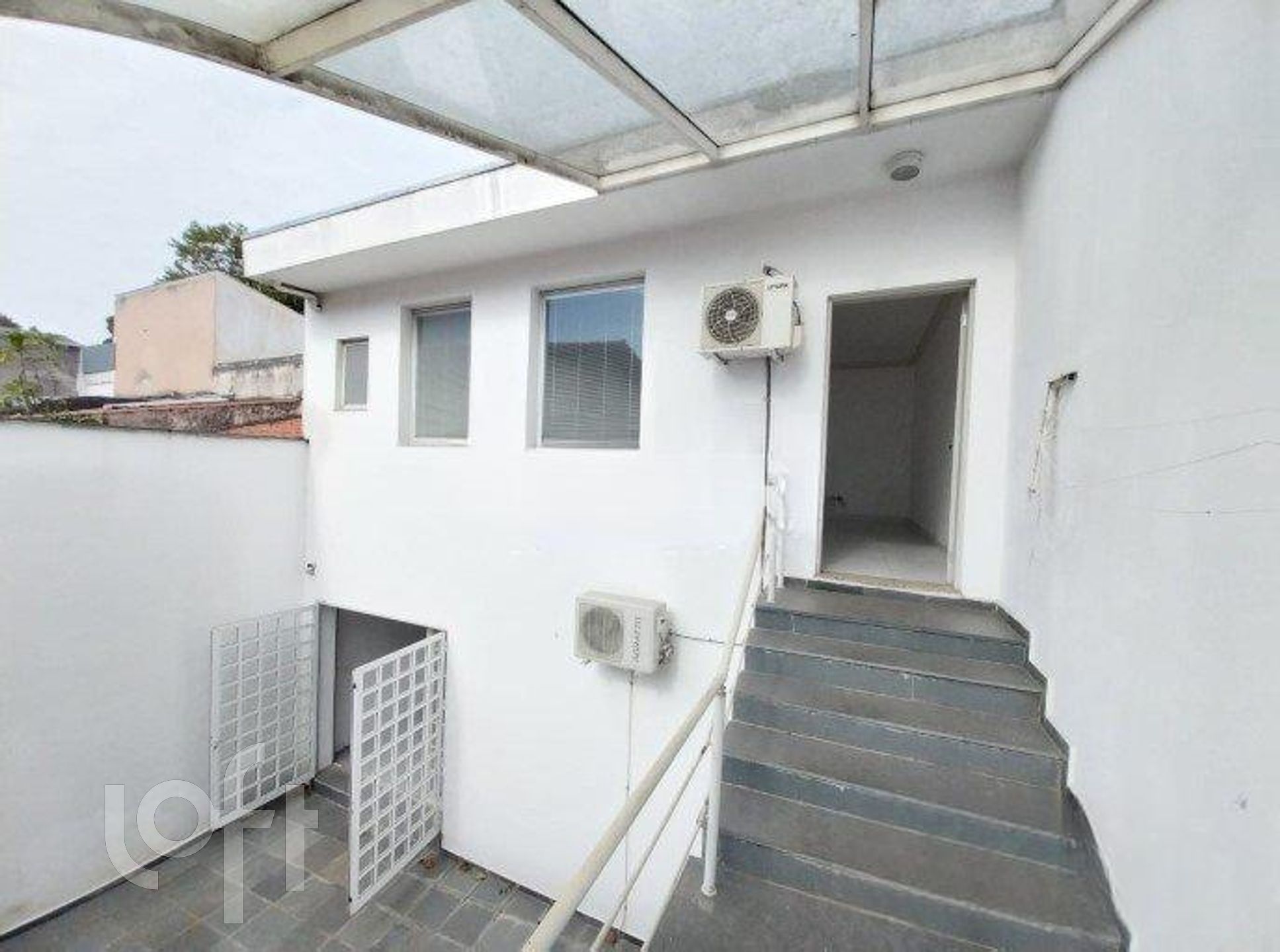 Casa à venda com 6 quartos, 248m² - Foto 26