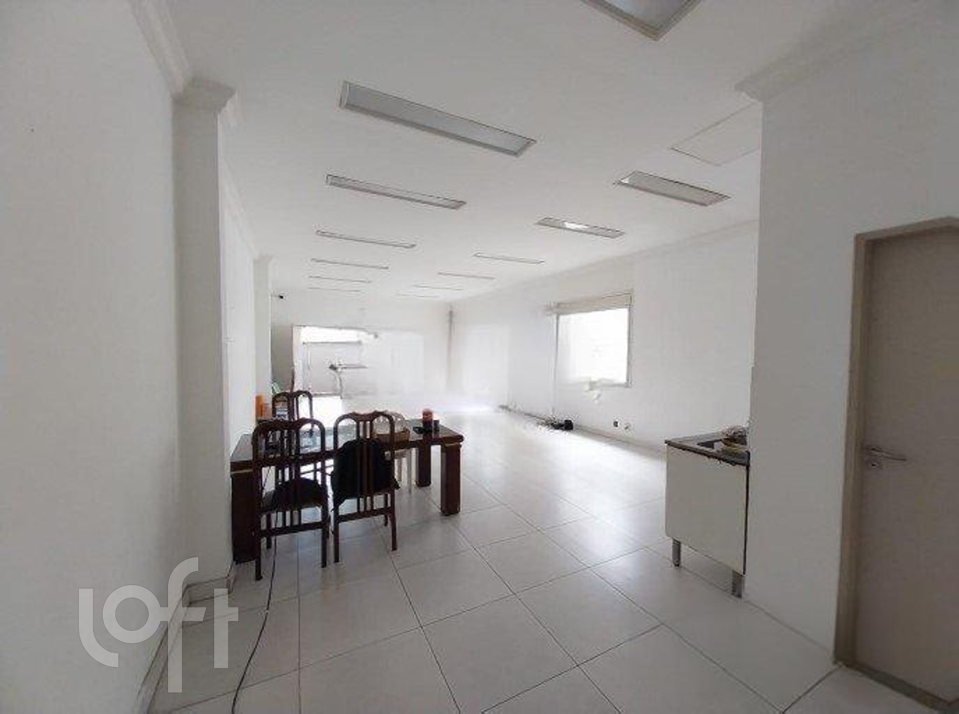 Casa à venda com 6 quartos, 248m² - Foto 6