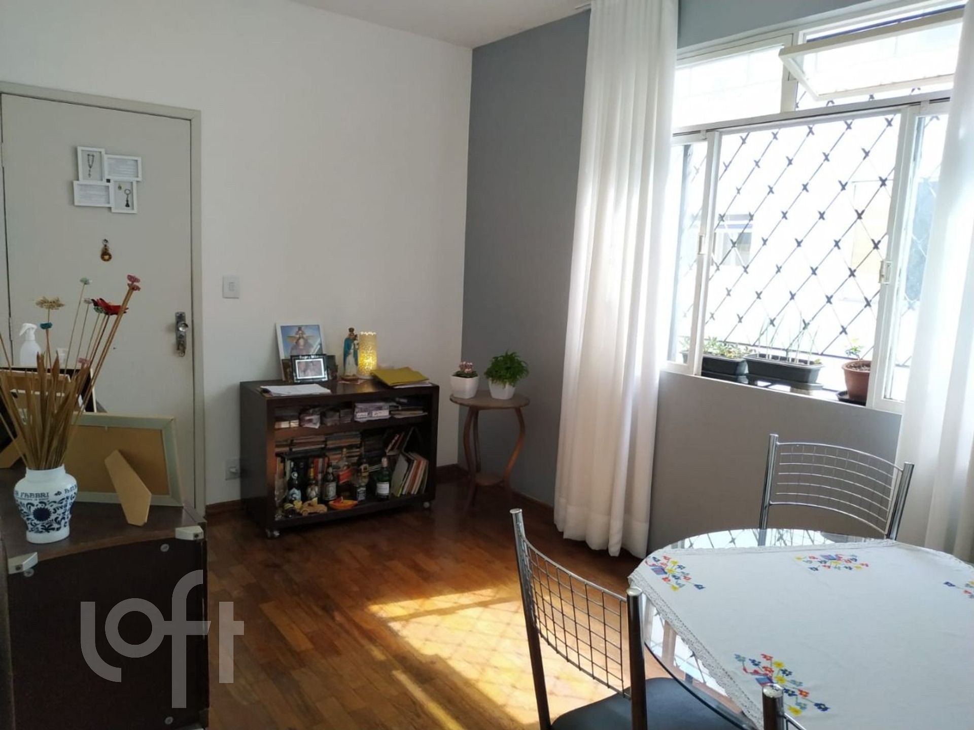 Apartamento à venda com 3 quartos, 104m² - Foto 1