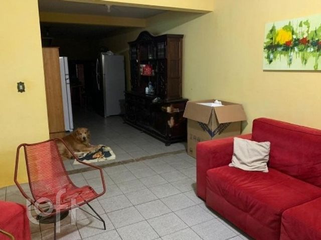 Casa com 558m², 4 dormitórios, 1 suíte, 3 vagas, Três Figueiras em Porto Alegre