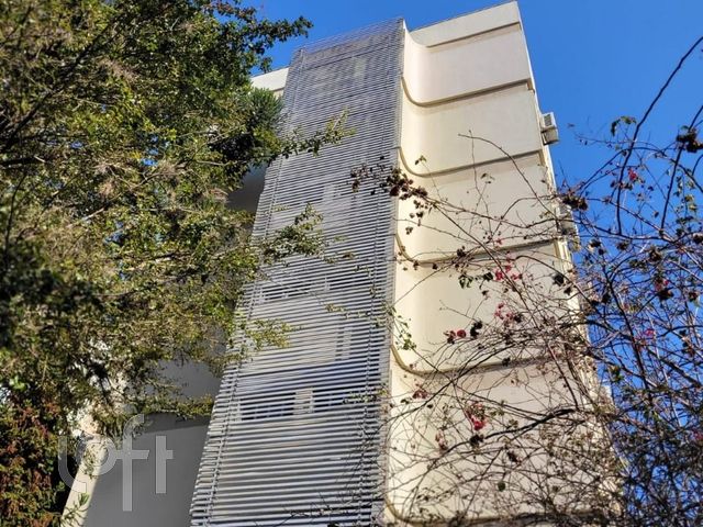 Apartamento com 89m², 2 dormitórios, 1 suíte, Auxiliadora em Porto Alegre