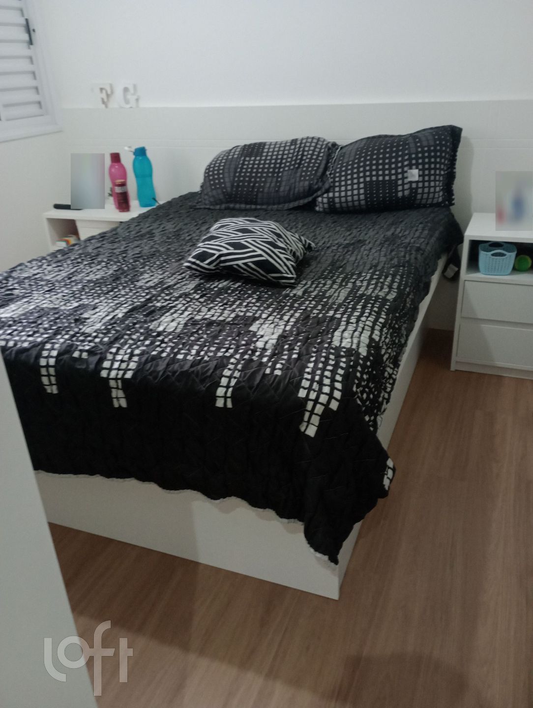 Apartamento à venda com 2 quartos, 79m² - Foto 2