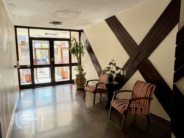 Apartamento com 70m², 2 dormitórios, 1 vaga, Santa Cecília em Porto Alegre