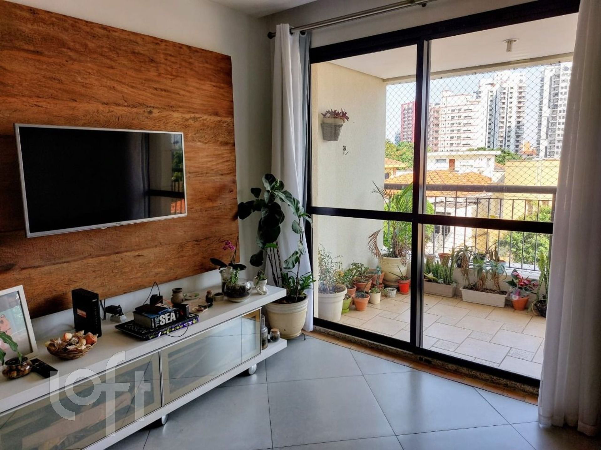 Apartamento à venda com 2 quartos, 84m² - Foto 1