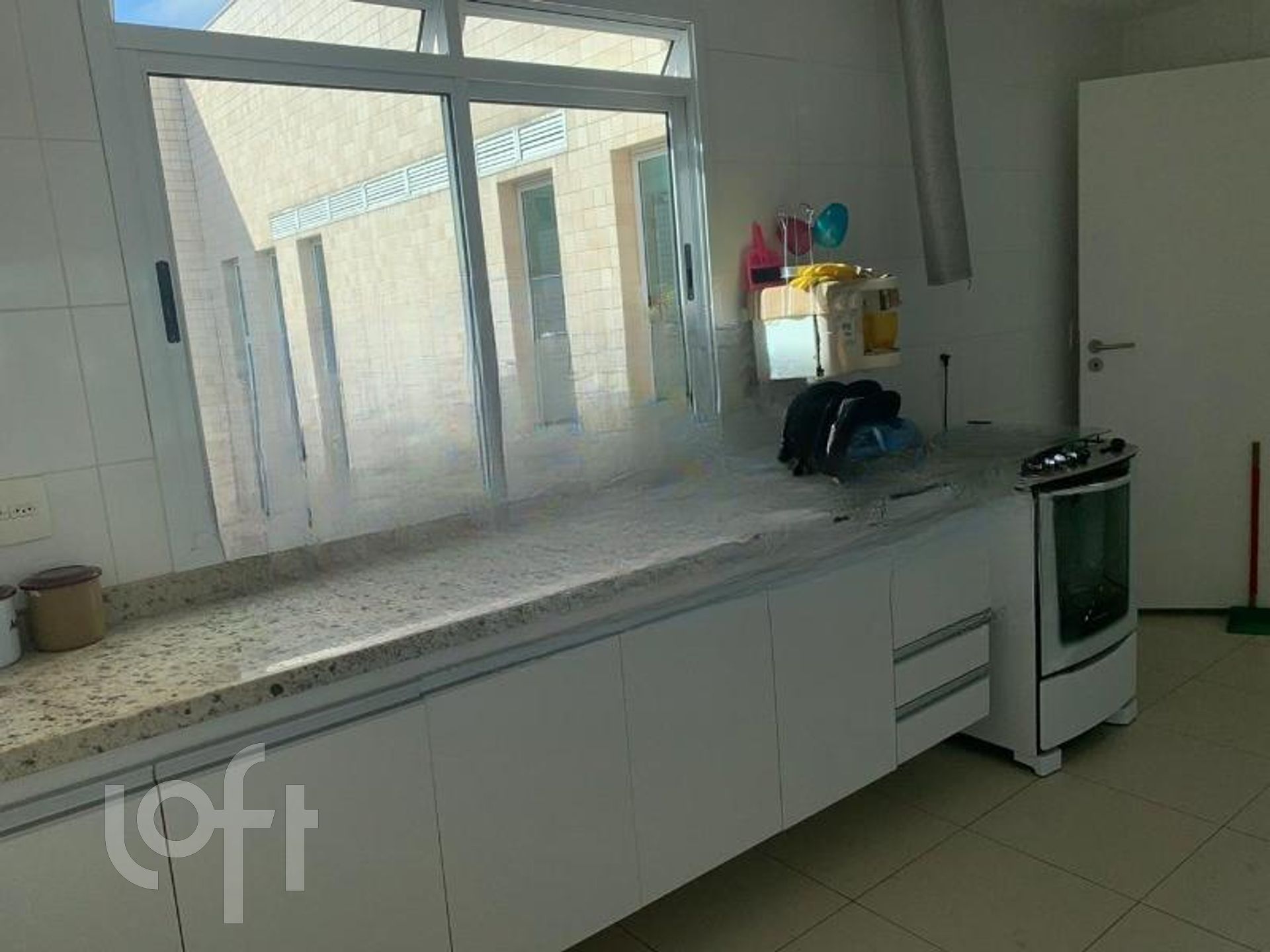 Apartamento à venda com 3 quartos, 180m² - Foto 13