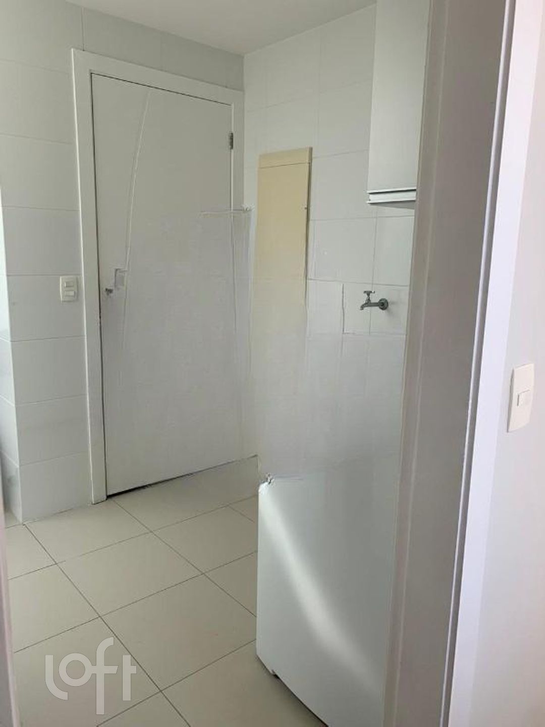 Apartamento à venda com 3 quartos, 180m² - Foto 8