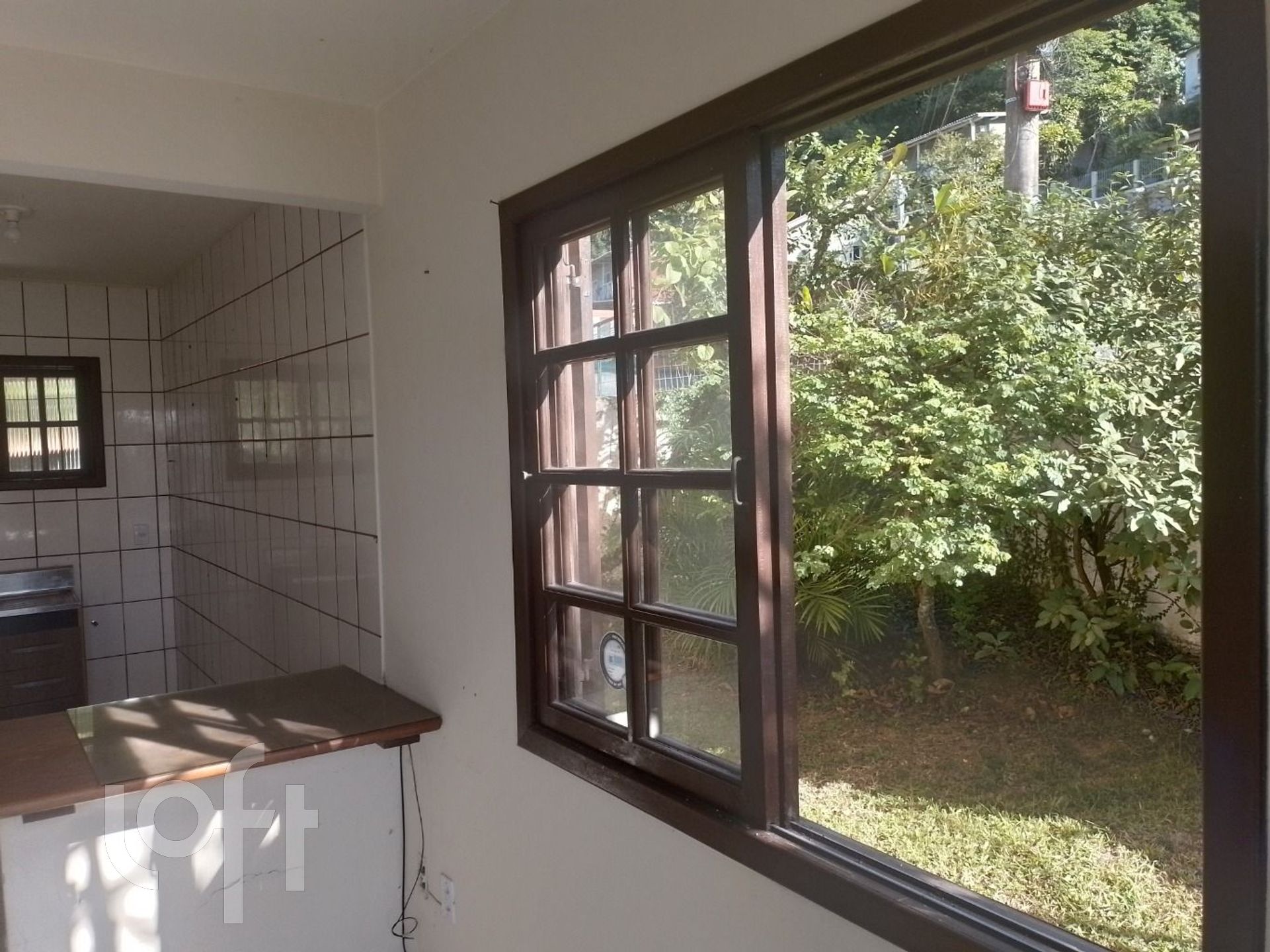 Casa Residencial com 1115m², 4 quartos, 6 garagens, no bairro Cachoeira do bom Jesus Leste em Florianópolis