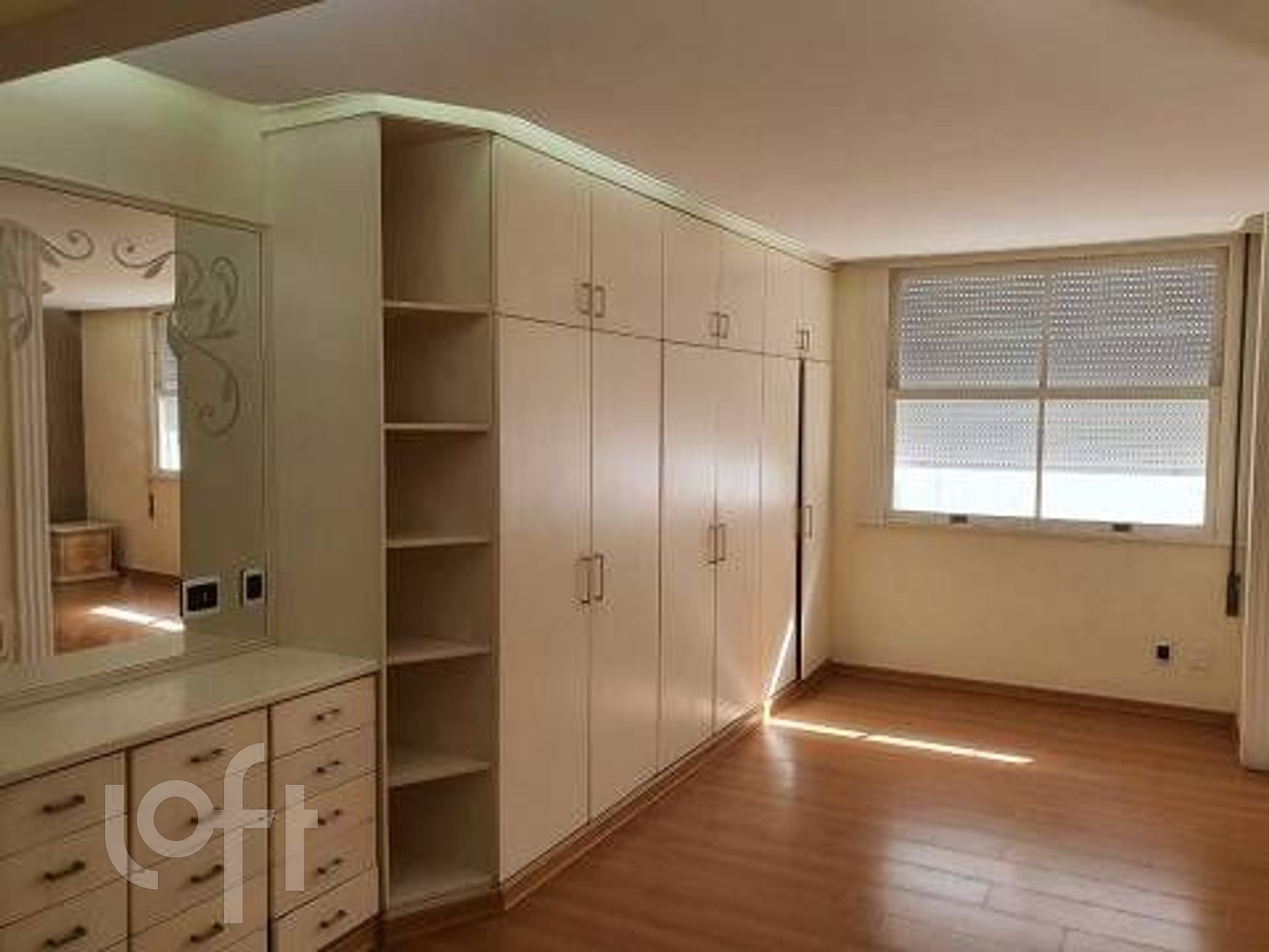 Apartamento à venda com 3 quartos, 222m² - Foto 10