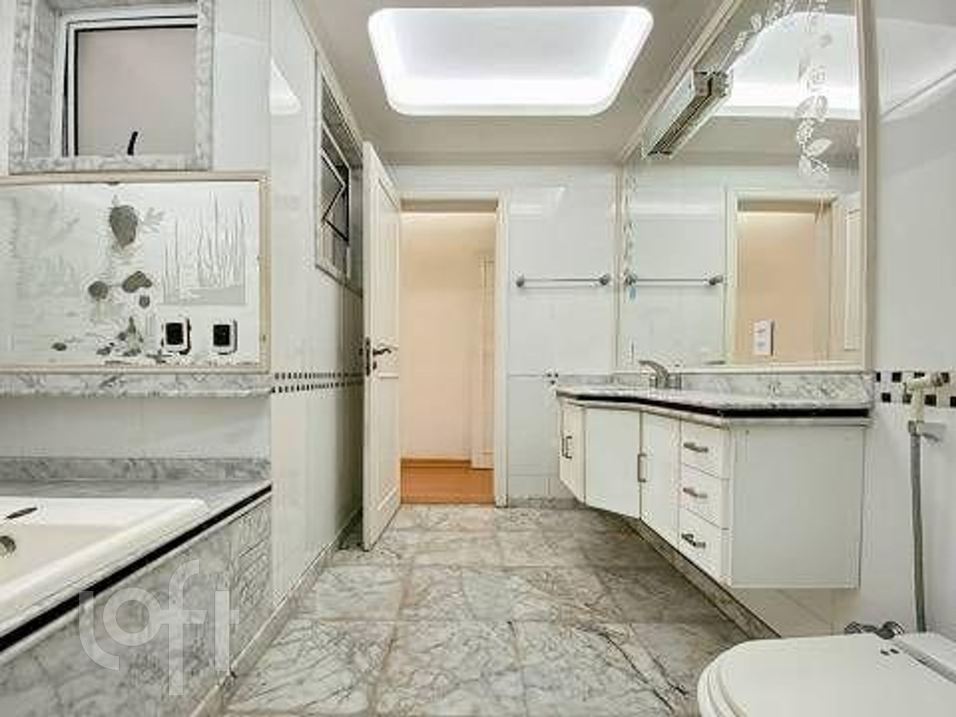 Apartamento à venda com 3 quartos, 222m² - Foto 14