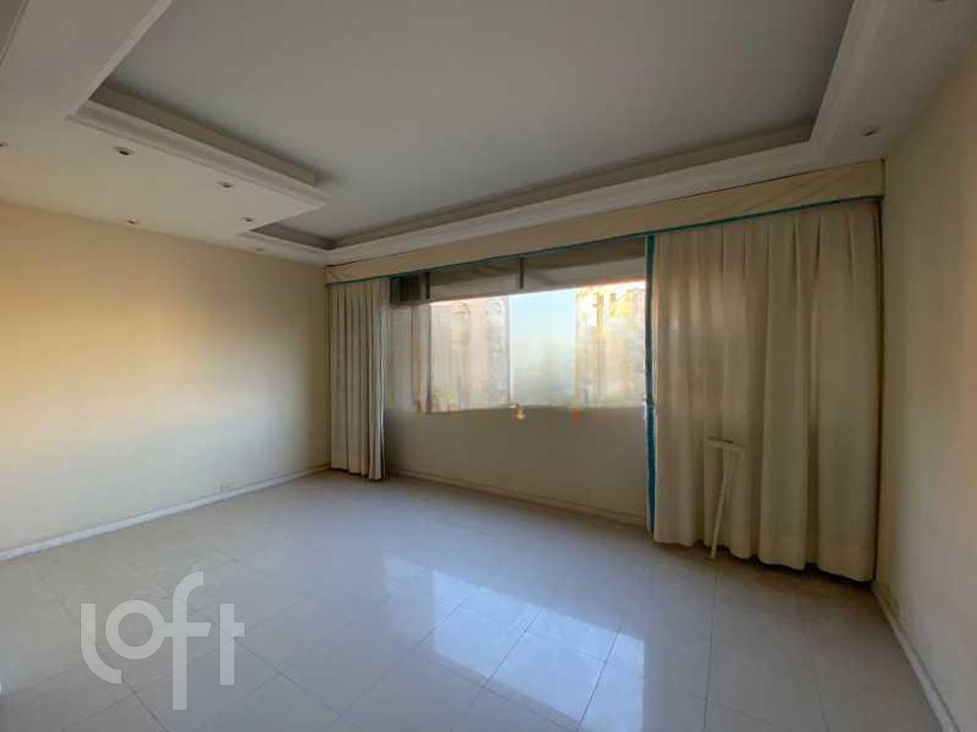 Apartamento à venda com 3 quartos, 140m² - Foto 4