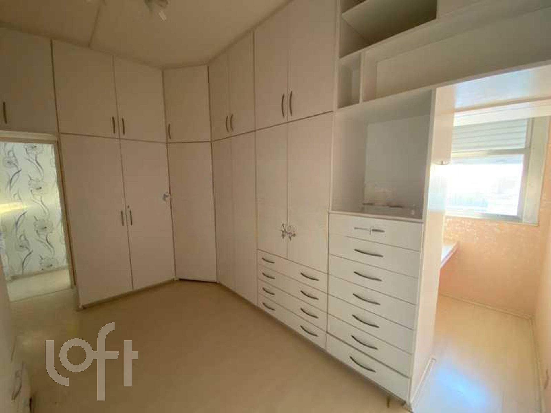 Apartamento à venda com 3 quartos, 140m² - Foto 13