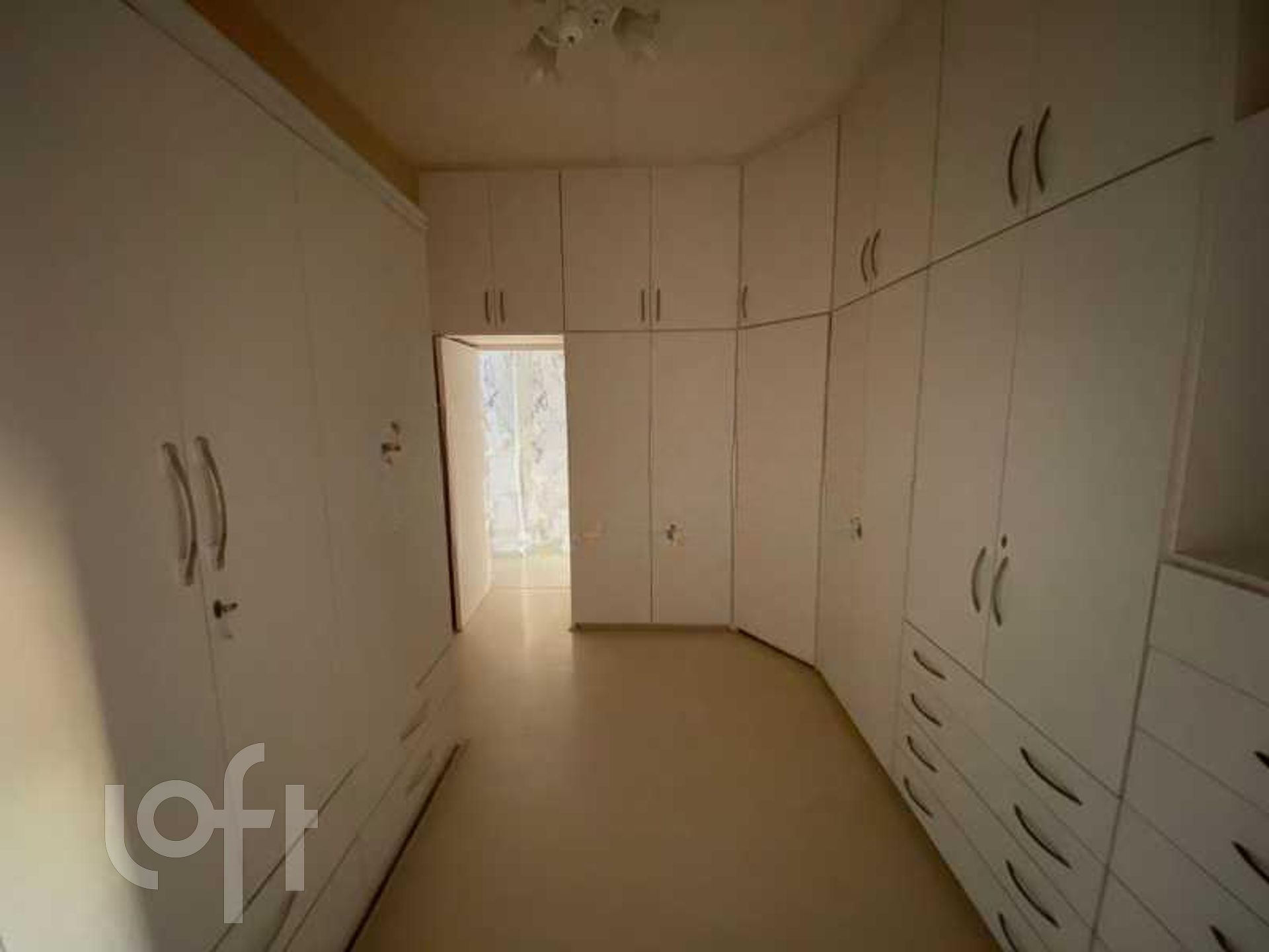 Apartamento à venda com 3 quartos, 140m² - Foto 15