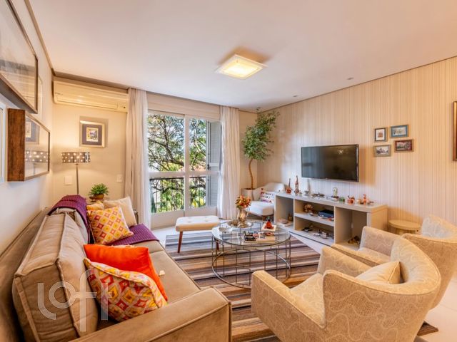 Apartamento com 138m², 3 dormitórios, 1 suíte, 1 vaga, Santana em Porto Alegre