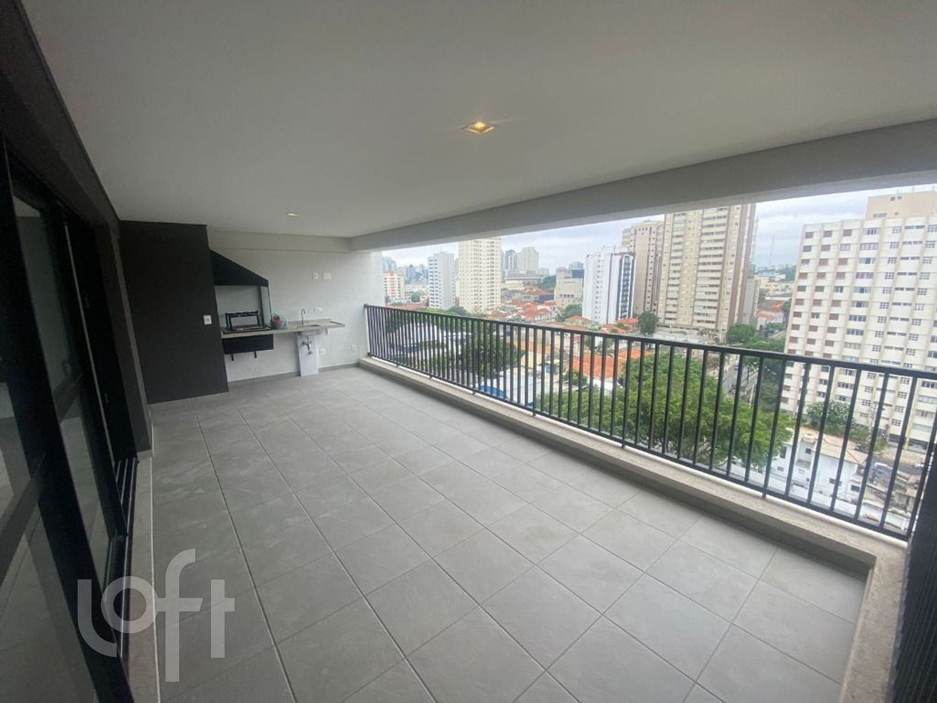 Apartamento à venda com 4 quartos, 147m² - Foto 1