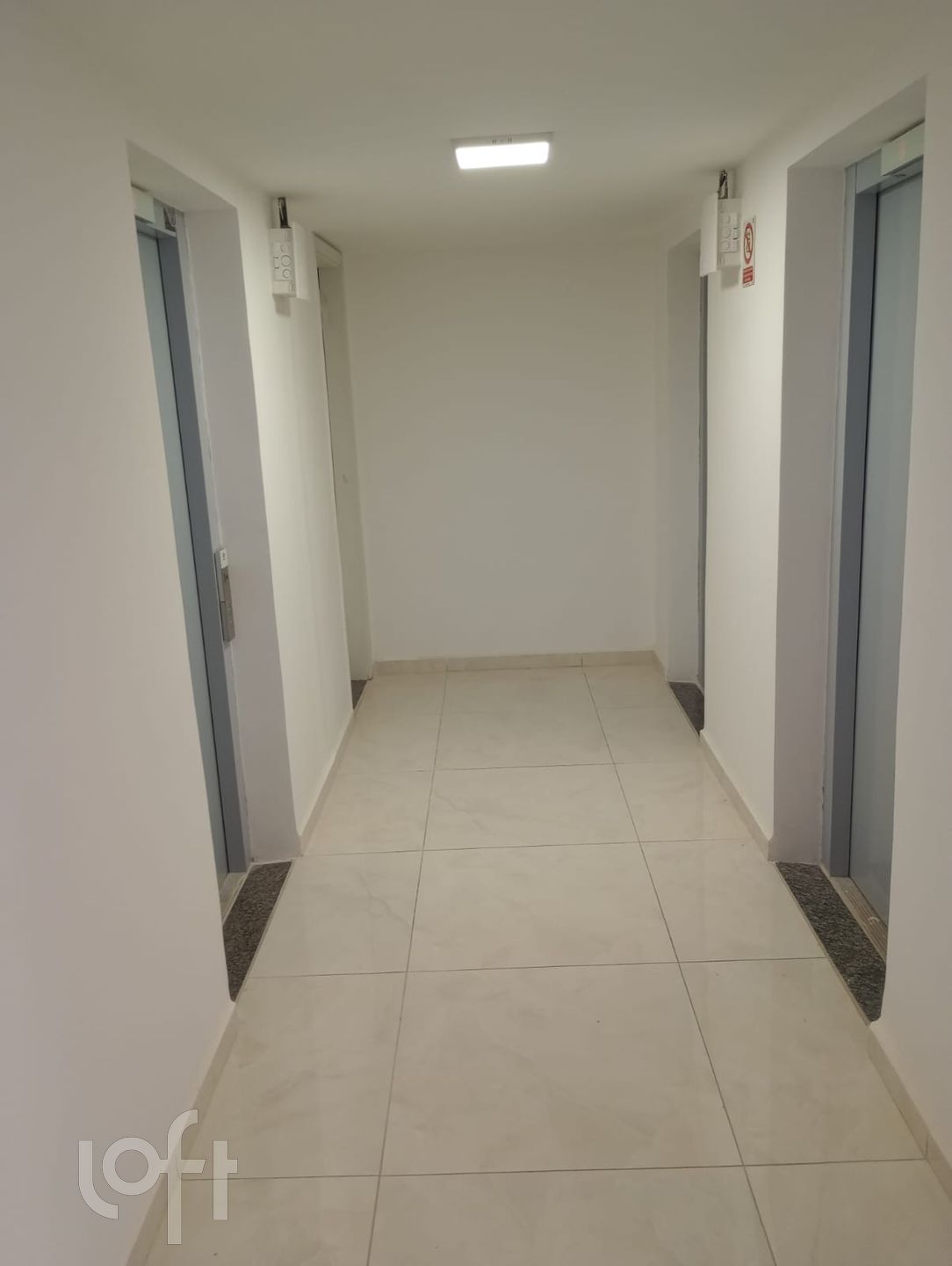 Apartamento à venda com 1 quarto, 40m² - Foto 10