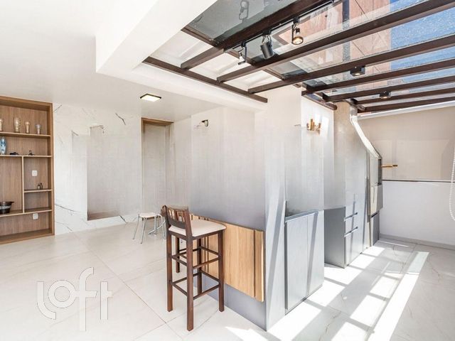 Apartamento com 191m², 3 dormitórios, 1 suíte, 2 vagas, Chácara das Pedras em Porto Alegre