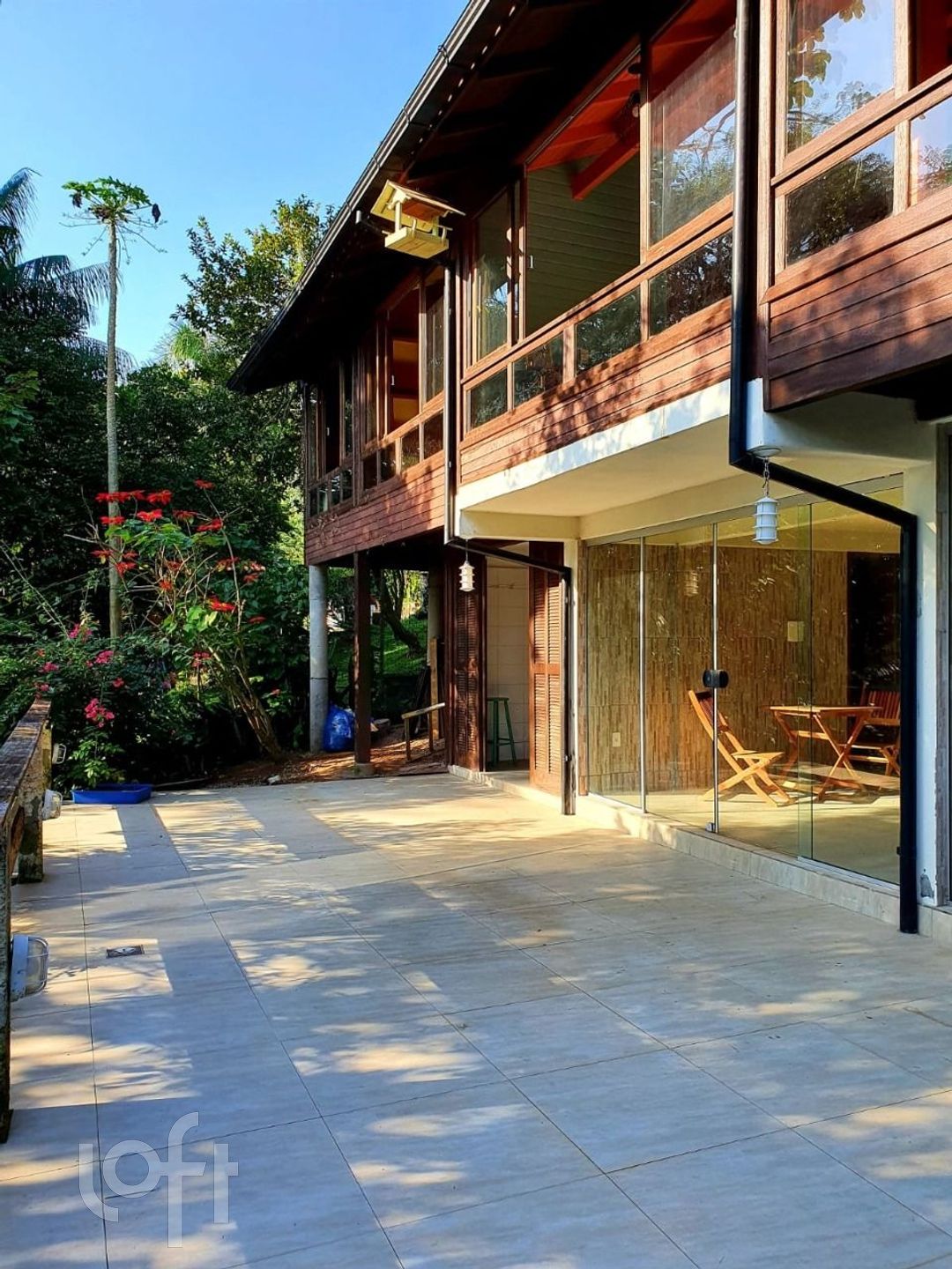 Casa à venda em Córrego Grande com 280 m², 4 quartos, 2 suítes, 4 vagas